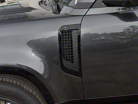 2025�� 110 3.0T P400 X-Dynamic HSE