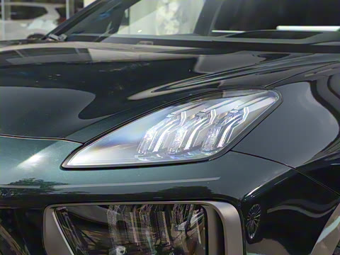 2025�� 700 Ultra�������������״��