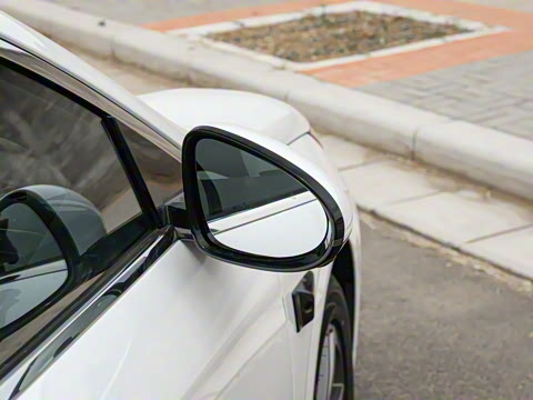 2025�� EV 545KM������