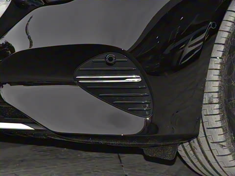 2024�� �Ŀ� E 300 L ������