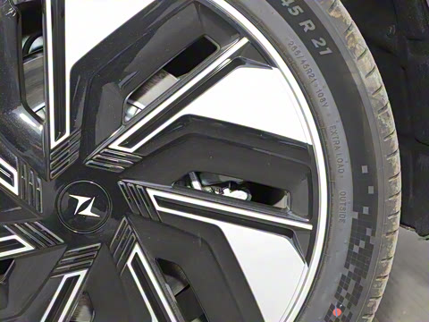 2025�� 636Ultra����� 5��