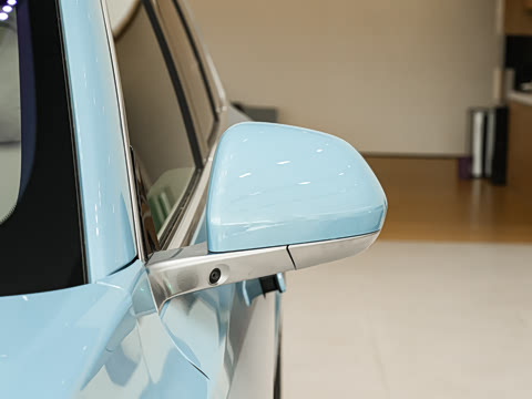 2025�� Ultra ���ܻ��°�