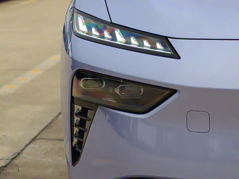 2025�� ���� 550Pro�캽��