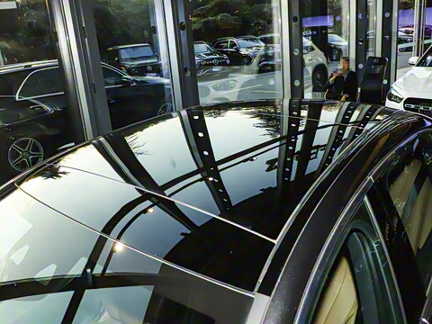 2025�� E 300 L ʱ����