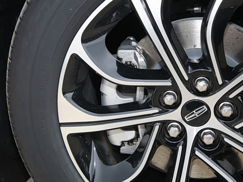 2025�� 2.0T �������ݰ�