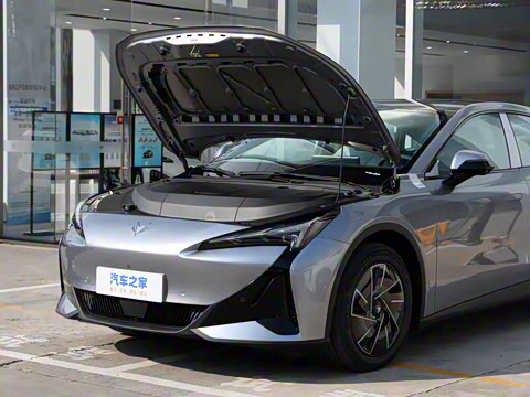 2024�� 560PRO 185kW