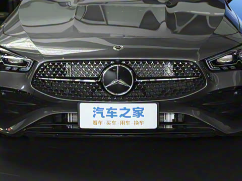 2025�� CLA 260 4MATIC