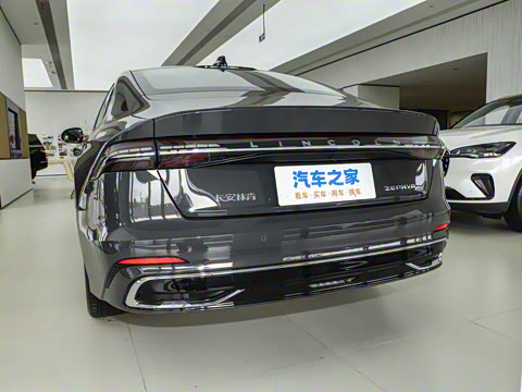 2025�� 2.0T ���ݰ�