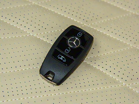 2025�� 2.0T ʢ��