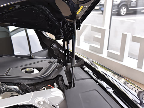 2024�� V8 Edition 8