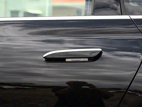 2025�� E 300 L ������