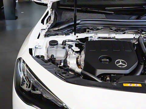 2025�� �Ŀ� GLA 200