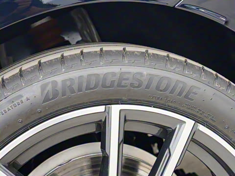 2025�� 325Li M�˶���װ