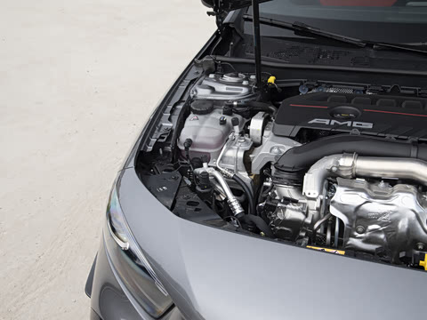 2025�� AMG A 35 4MATIC