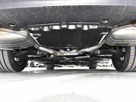 2024�� �Ŀ� E 300 L ������