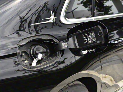 2024�� �Ŀ� E 300 L ������