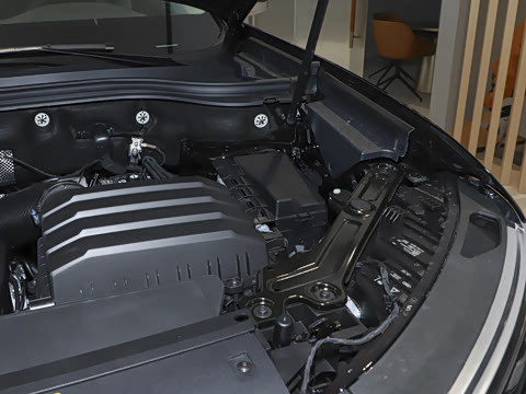 2025�� 40 TFSI quattro ����� ������װ 7��