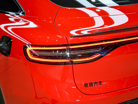 2025�� 703km Ultra�˶���