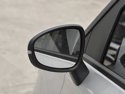 2025�� Mate 300km׷���