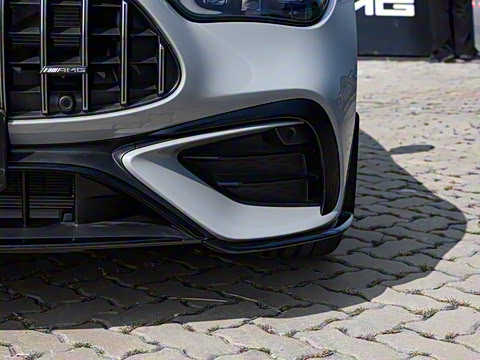 2024�� AMG CLE 53 4MATIC+ ���ܳ�