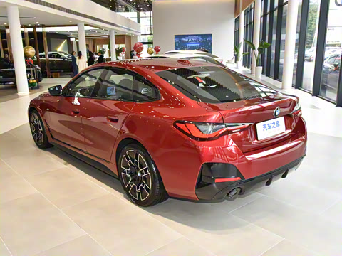 2024�� 430i Gran Coupe M�˶���ҹ��װ