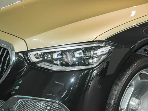 2025�� �Ŀ� S 680 4MATIC