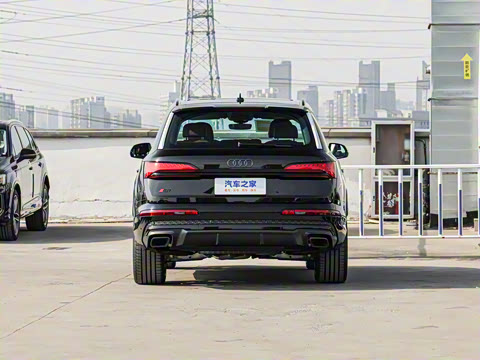 2025�� 55 TFSI quattro S line����ʿ��