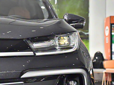 2025�� 400T ���������