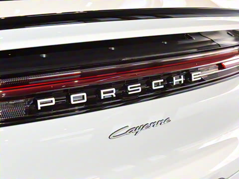 2025�� Cayenne Coup�� E-Hybrid 2.0T