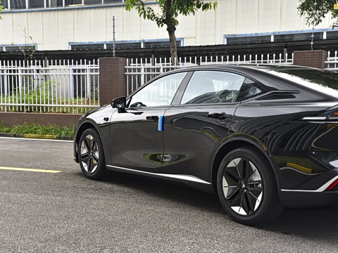 2024�� 530Max�����