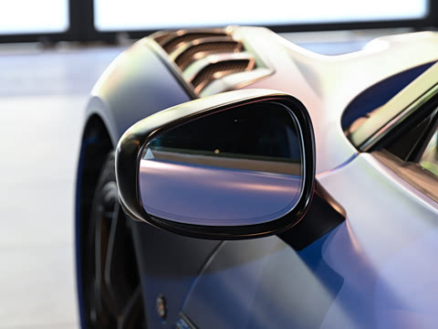 2024�� GT2 Stradale