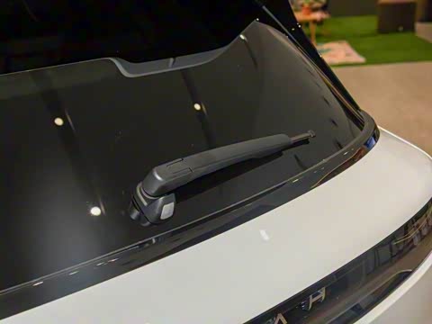 2025�� 318 259km ����̽����