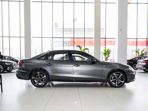 2025�� 200���������� 40 TFSI ����������