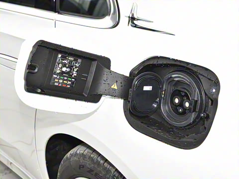 2024�� E 350 e L ���ʽ��϶����˶��γ�