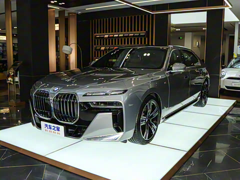 2023�� 740Li ������ M�˶���װ