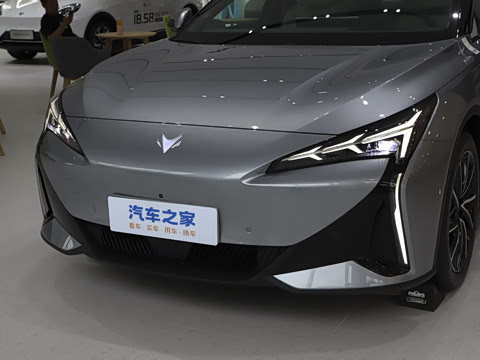 2025�� 560MAX 185kW