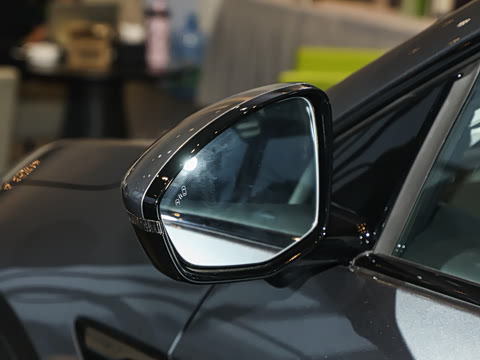 2023�� 755 �������� Max