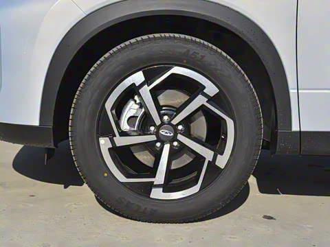 2025�� ���а� 1.6T ��������