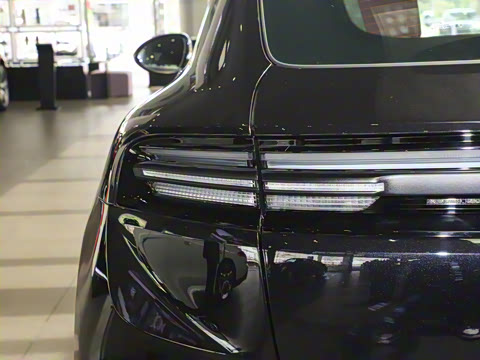 2025�� Macan 4 ���۰�