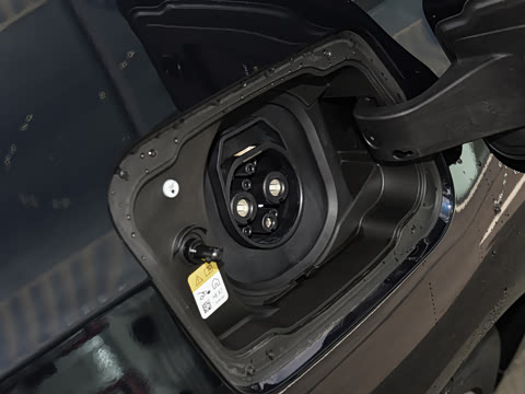 2024�� eDrive 35L ������ M�˶���װ