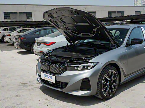 2025�� eDrive 40 L 50����������