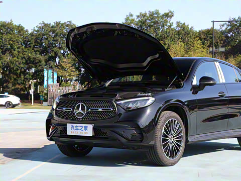 2025�� GLC 300 4MATIC ����SUV