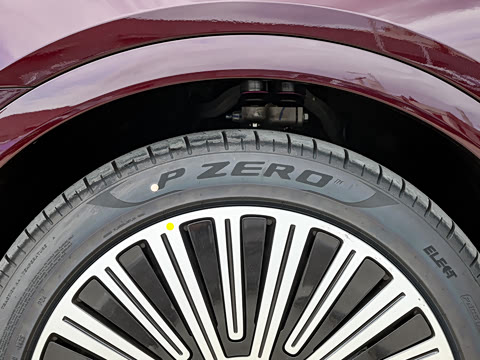 2025�� ���� Max�� 52kWh 6����