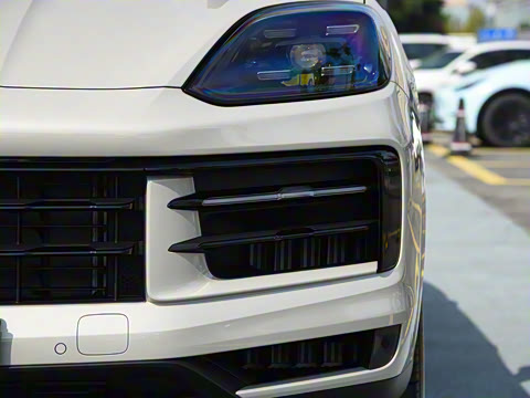 2025�� Cayenne 3.0T