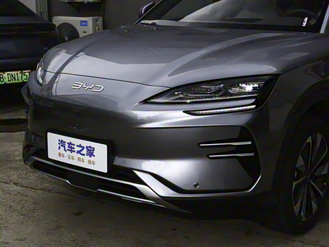 2025�� EV 520km ������