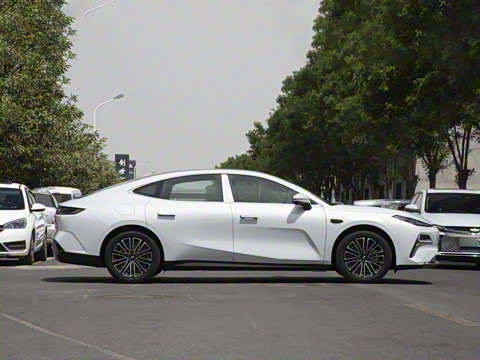 2025�� 130km EM-i ����