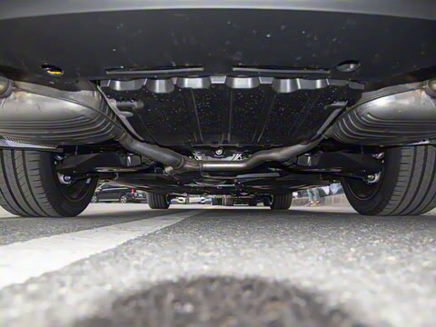 2025�� �Ŀ� E 300 L �����