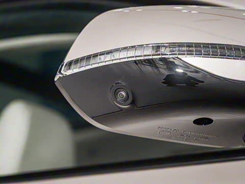 2025�� 735MAX 160kW