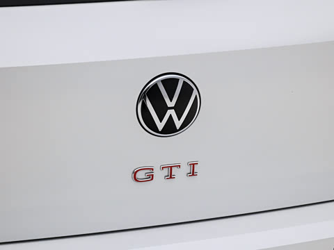 2025�� 380TSI DSG GTI