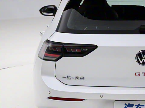 2025�� 380TSI DSG GTI